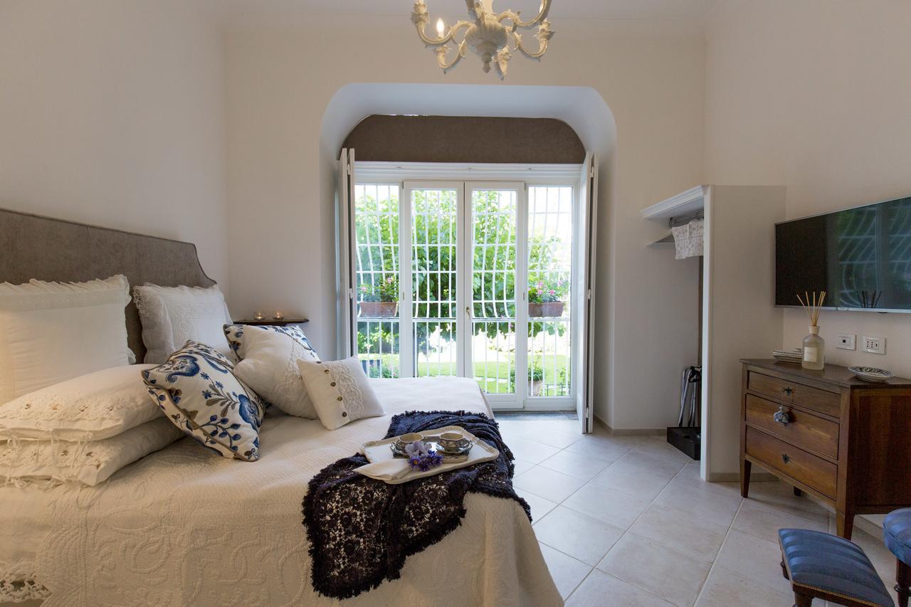 Palazzo Cacace Relais Bed & Breakfast Piano di Sorrento Bagian luar foto